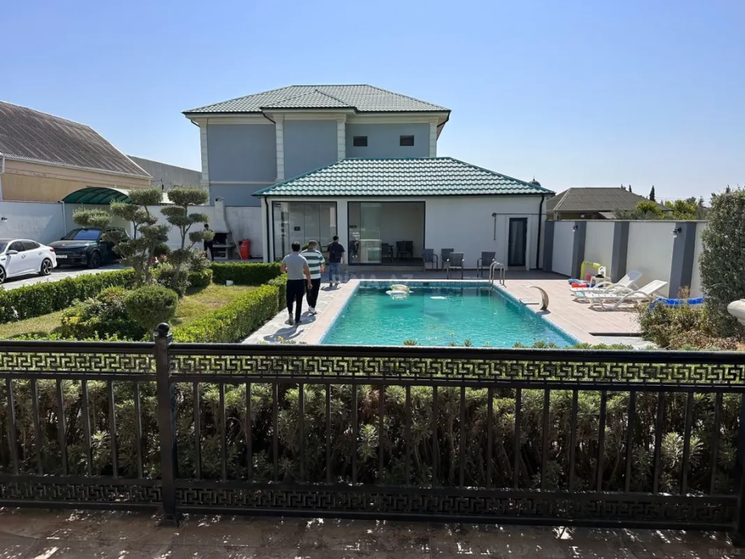 Kirayə verilir 3 otaqlı həyət evi 380 m²