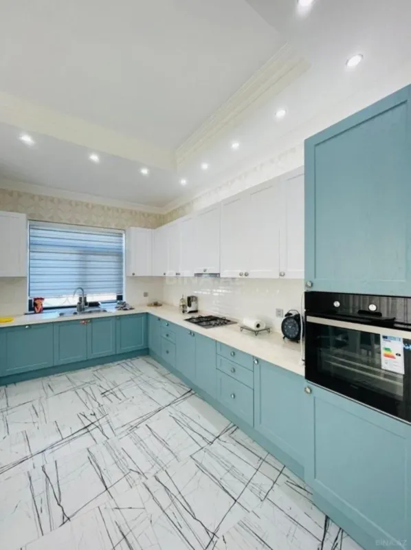 Kirayə verilir 3 otaqlı həyət evi 380 m²