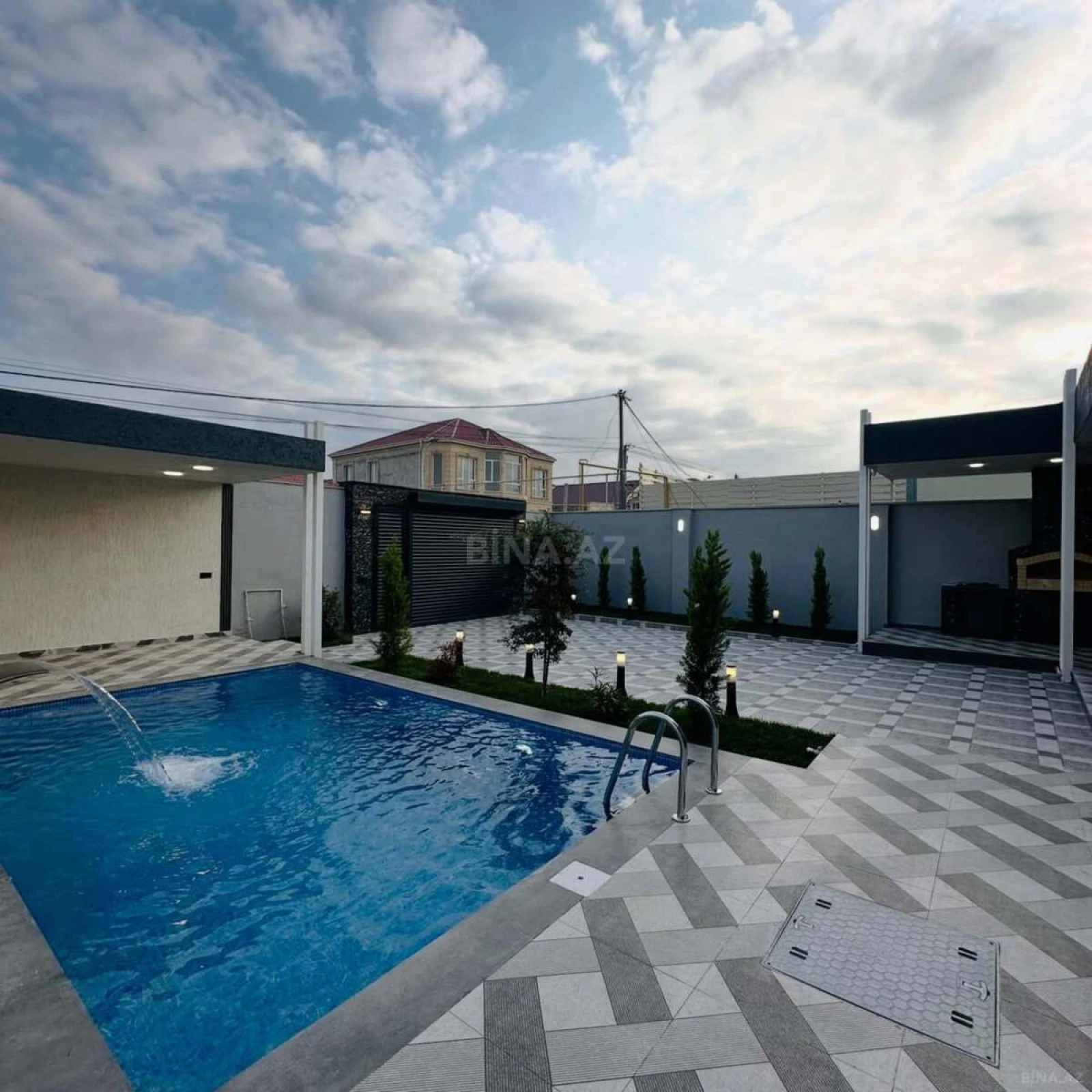 Kirayə verilir 4 otaqlı həyət evi 180 m²