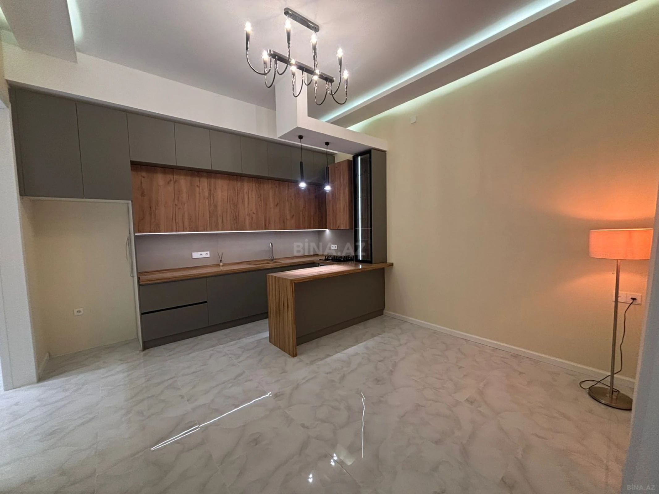 Satılır 4 otaqlı həyət evi 180 m²