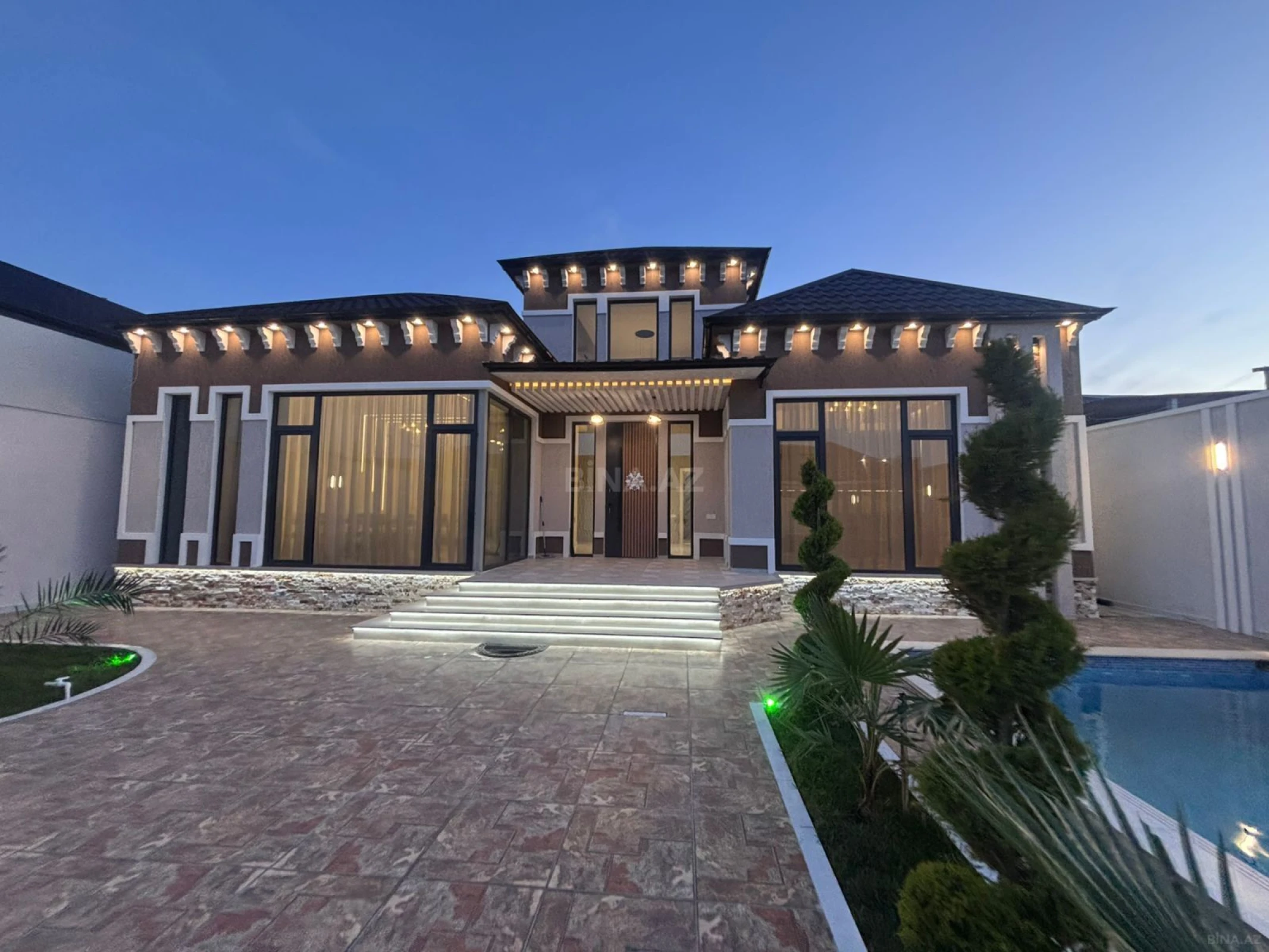 Satılır 4 otaqlı həyət evi 180 m²