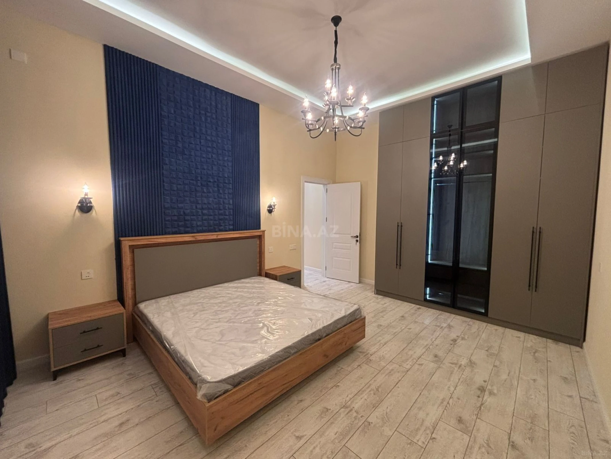 Satılır 4 otaqlı həyət evi 180 m²