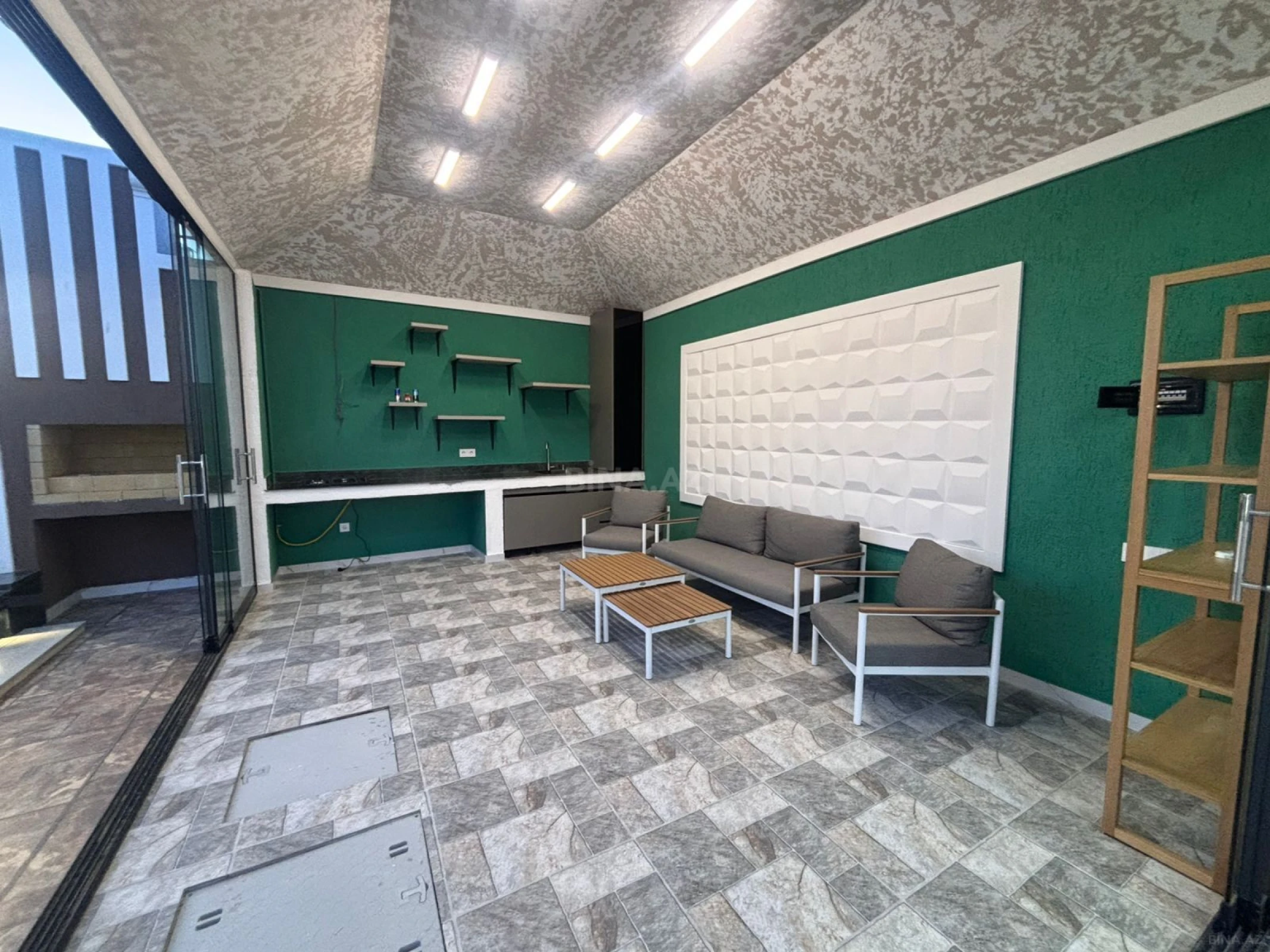 Satılır 4 otaqlı həyət evi 180 m²