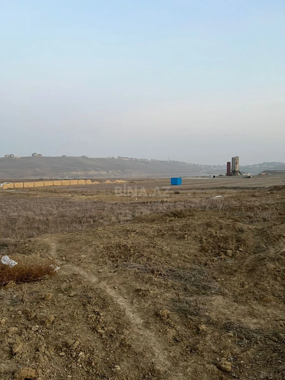 Satılır torpaq sahəsi 82 m²