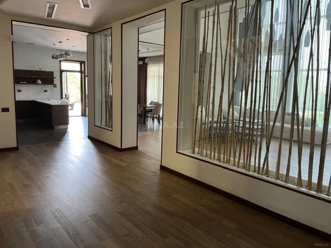 Kirayə verilir 8 otaqlı həyət evi 800 m²