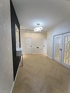 Satılır 2 otaqlı mənzil 90 m²