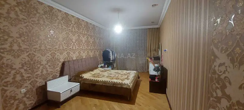 Satılır 3 otaqlı mənzil 117 m²
