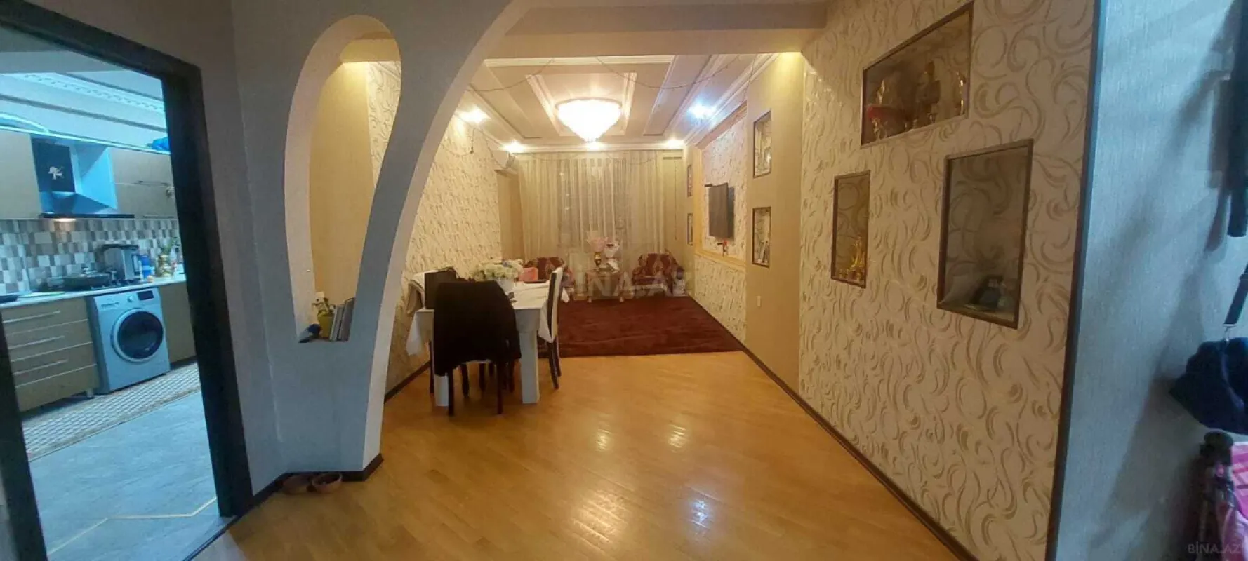 Satılır 3 otaqlı mənzil 117 m²