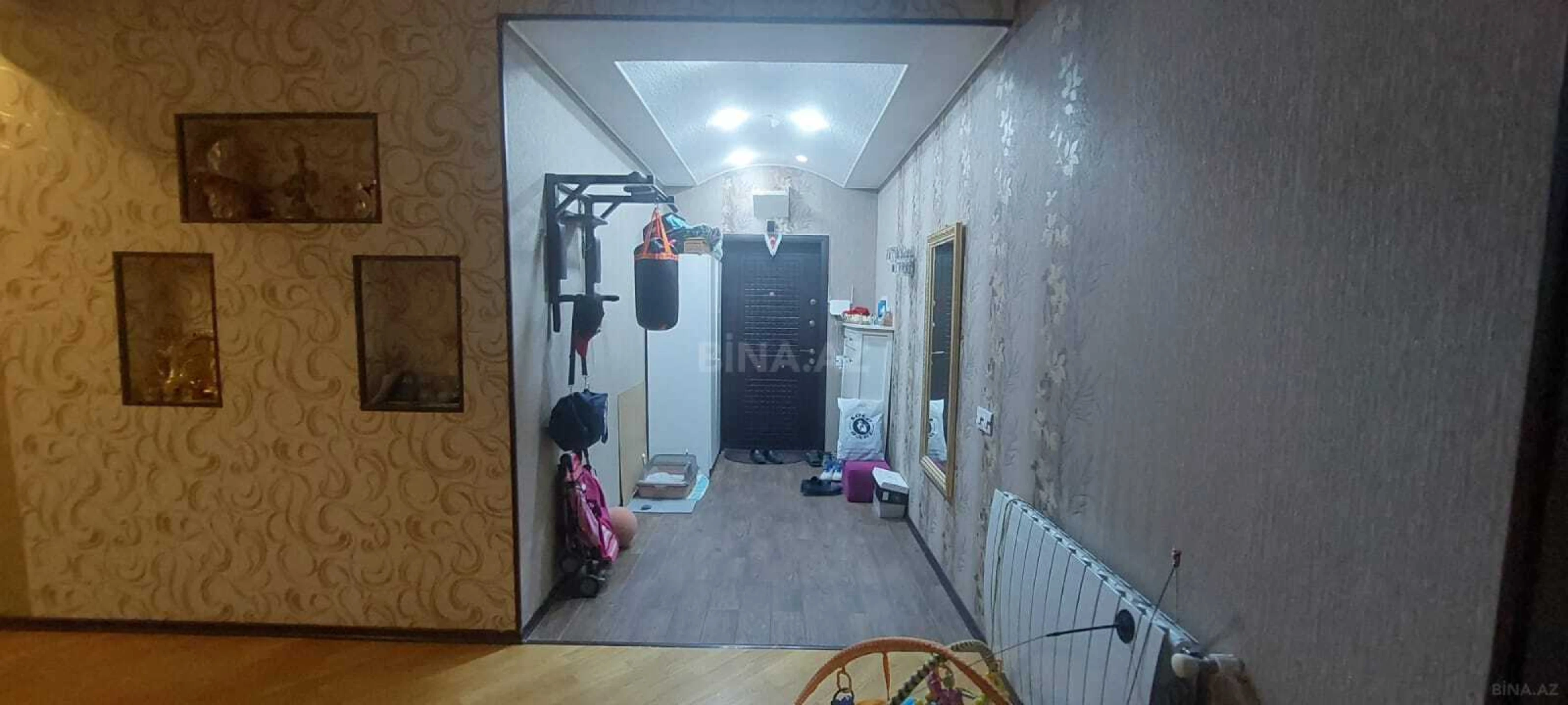Satılır 3 otaqlı mənzil 117 m²