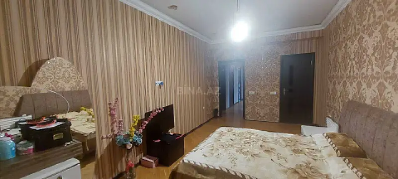 Satılır 3 otaqlı mənzil 117 m²