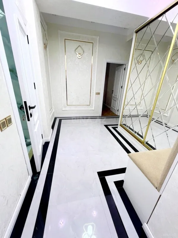 Satılır 3 otaqlı mənzil 90 m²