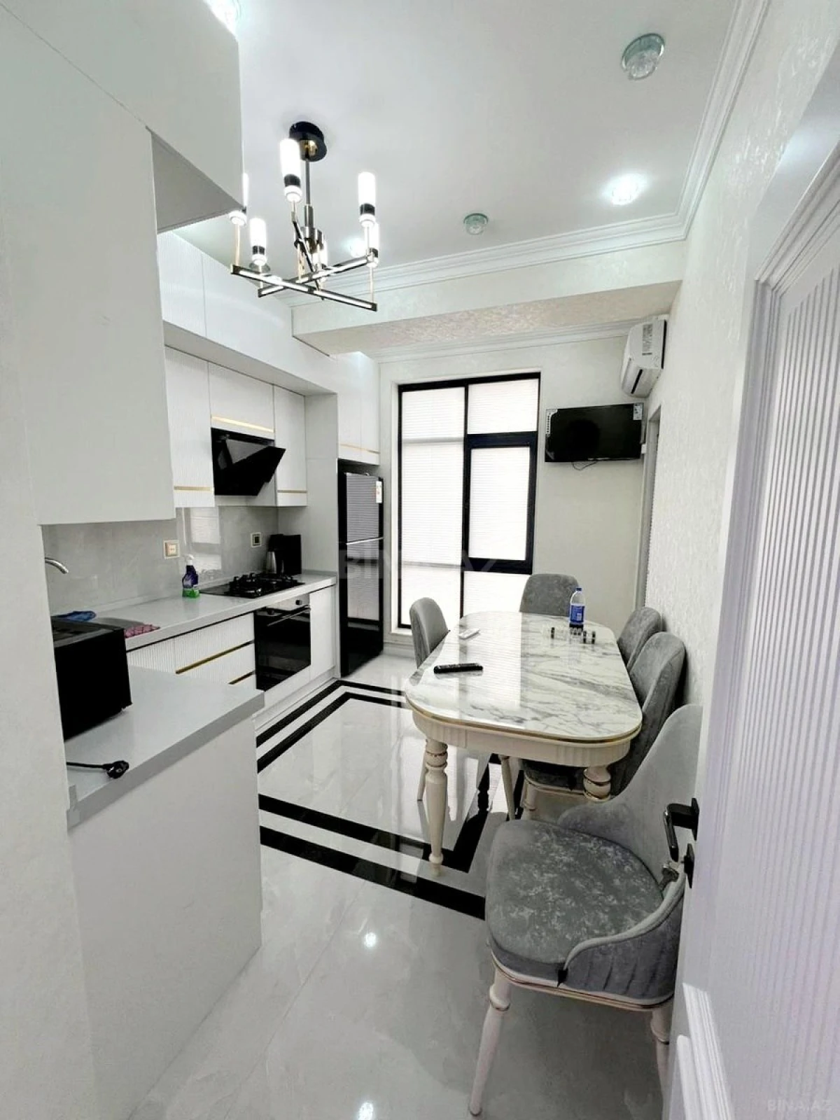 Satılır 3 otaqlı mənzil 90 m²