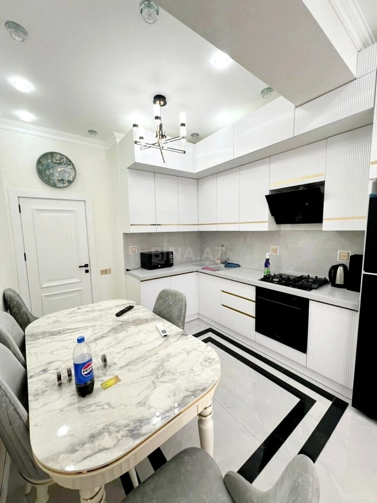 Satılır 3 otaqlı mənzil 90 m²