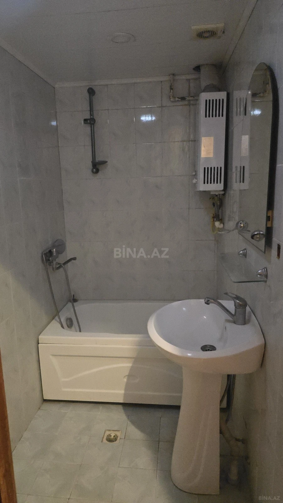 Kirayə verilir 2 otaqlı mənzil 52 m²