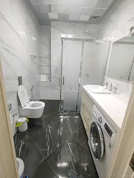 Satılır 2 otaqlı mənzil 77 m²