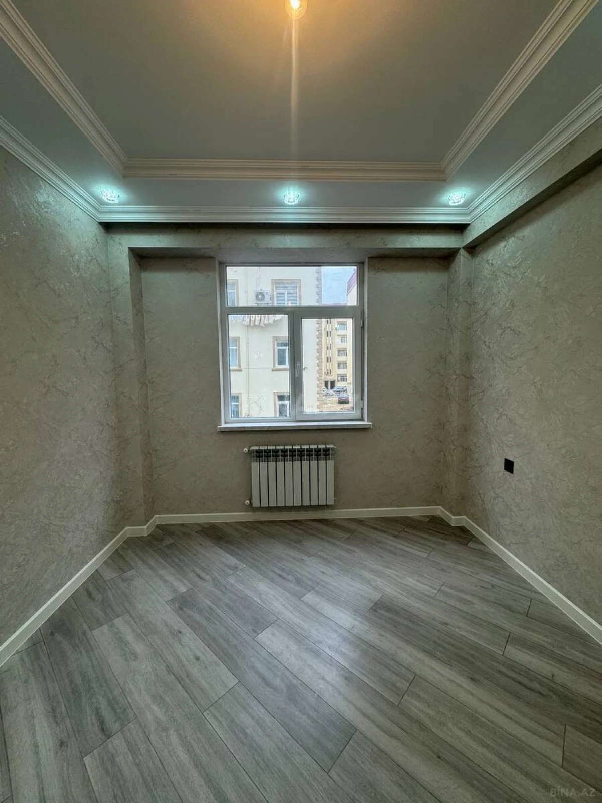 Satılır 2 otaqlı mənzil 55 m²