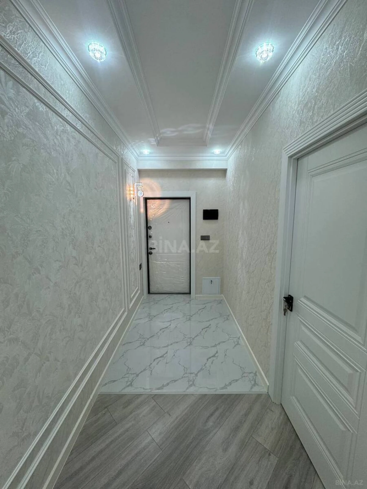 Satılır 2 otaqlı mənzil 55 m²