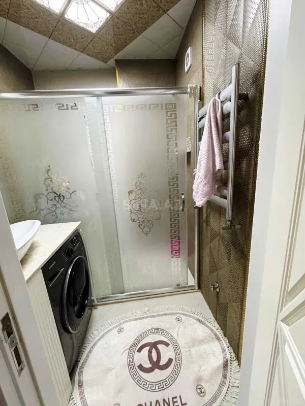 Satılır 2 otaqlı mənzil 71 m²