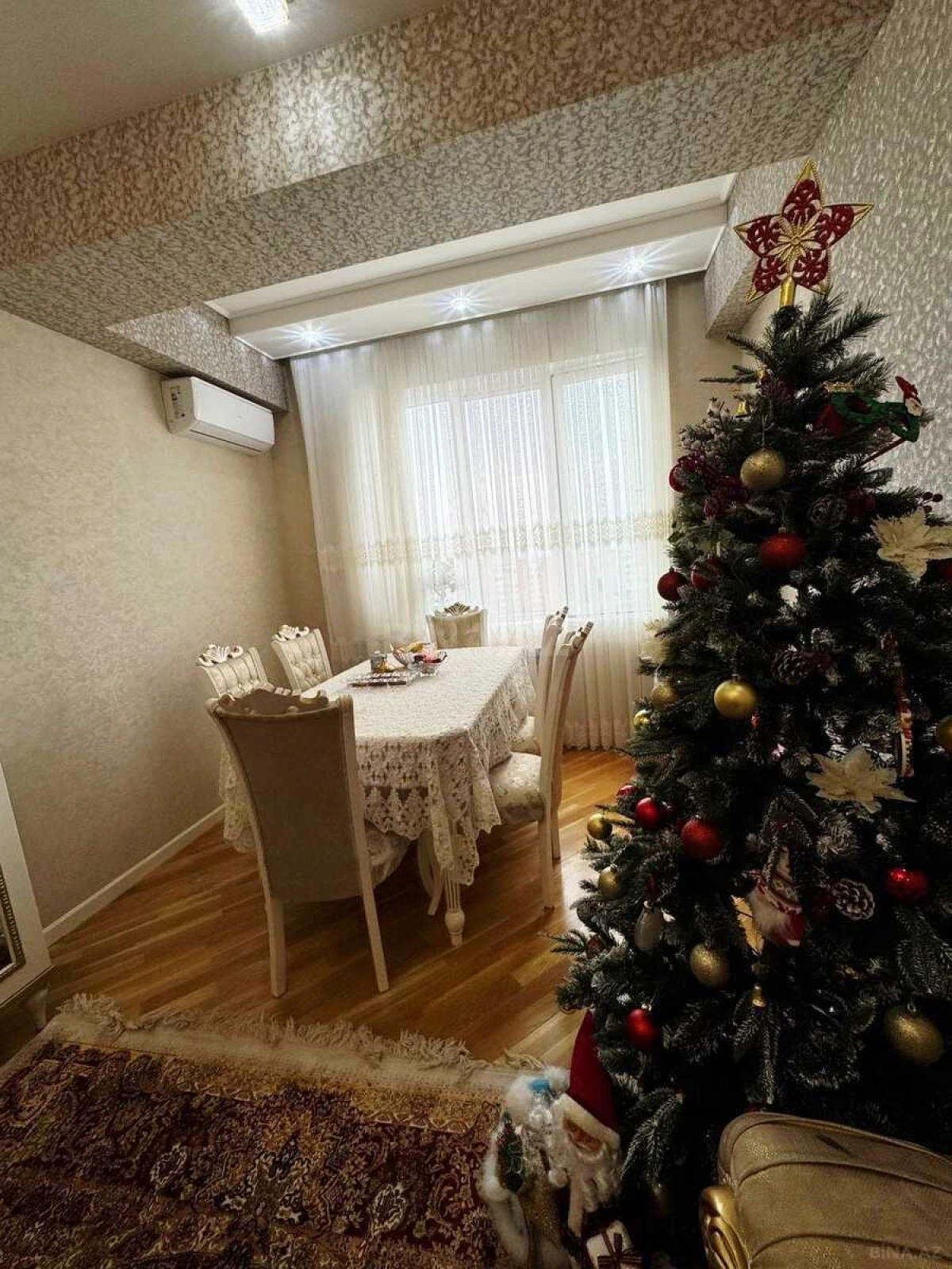 Satılır 2 otaqlı mənzil 71 m²