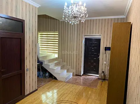 Satılır 7 otaqlı həyət evi 250 m²