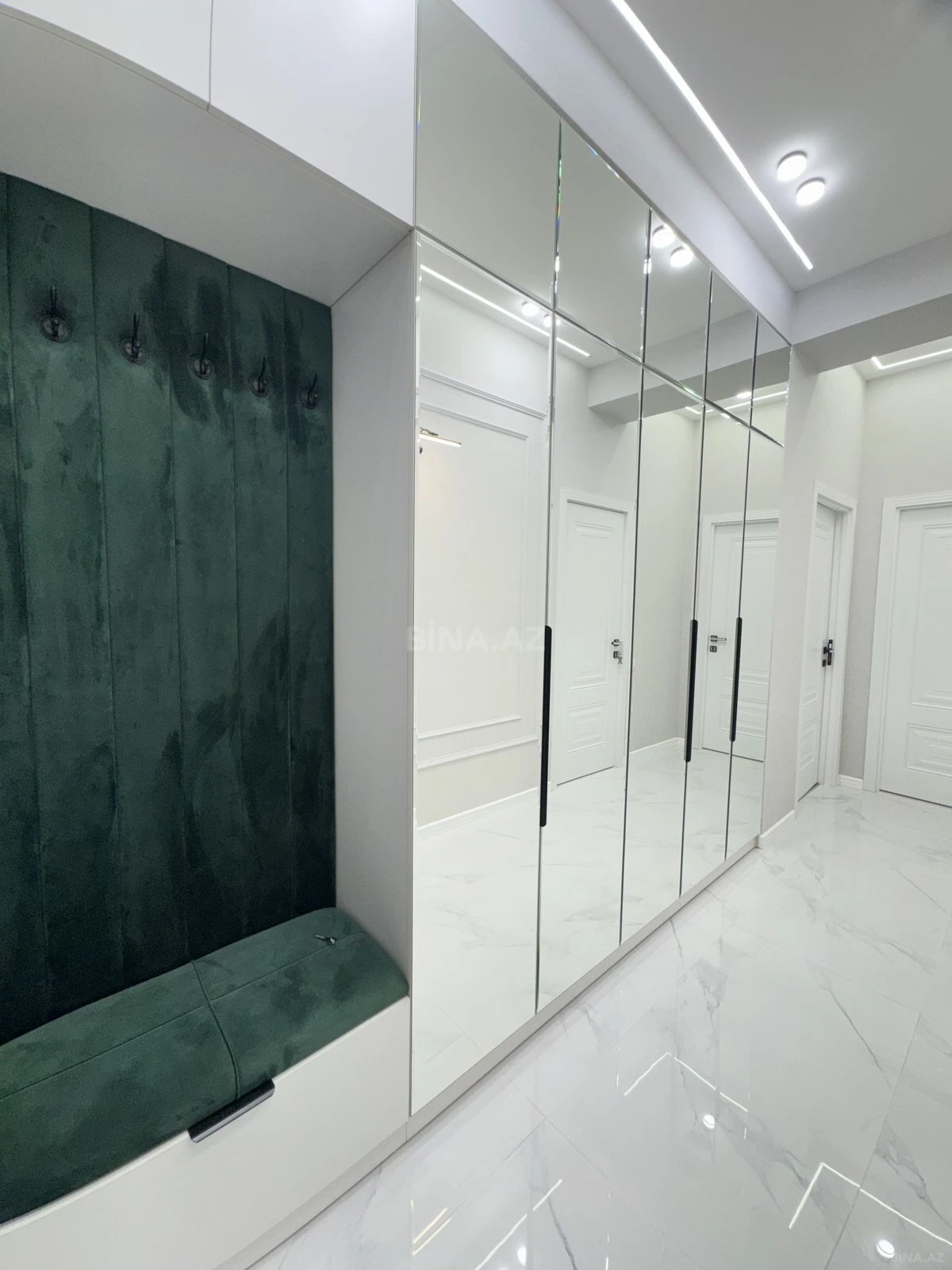 Satılır 2 otaqlı mənzil 69 m²