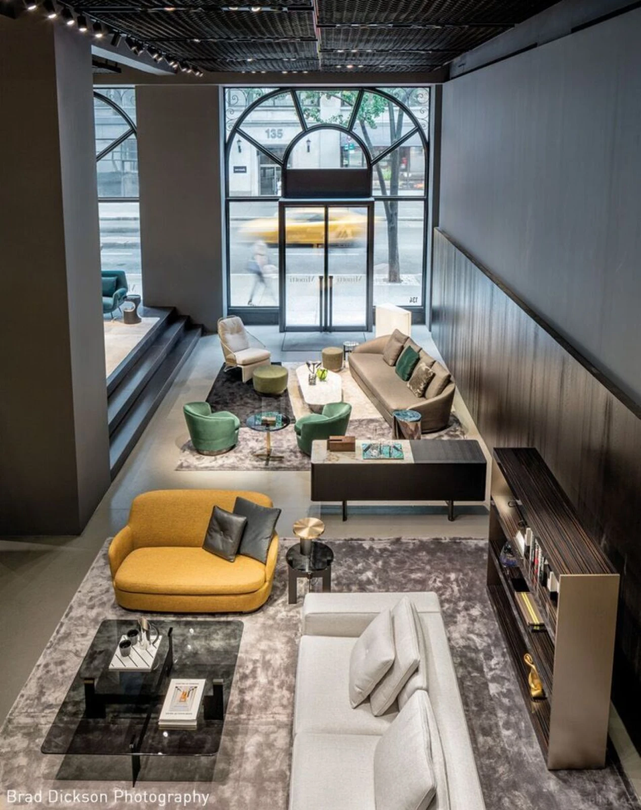 Satılır obyekt 256 m²