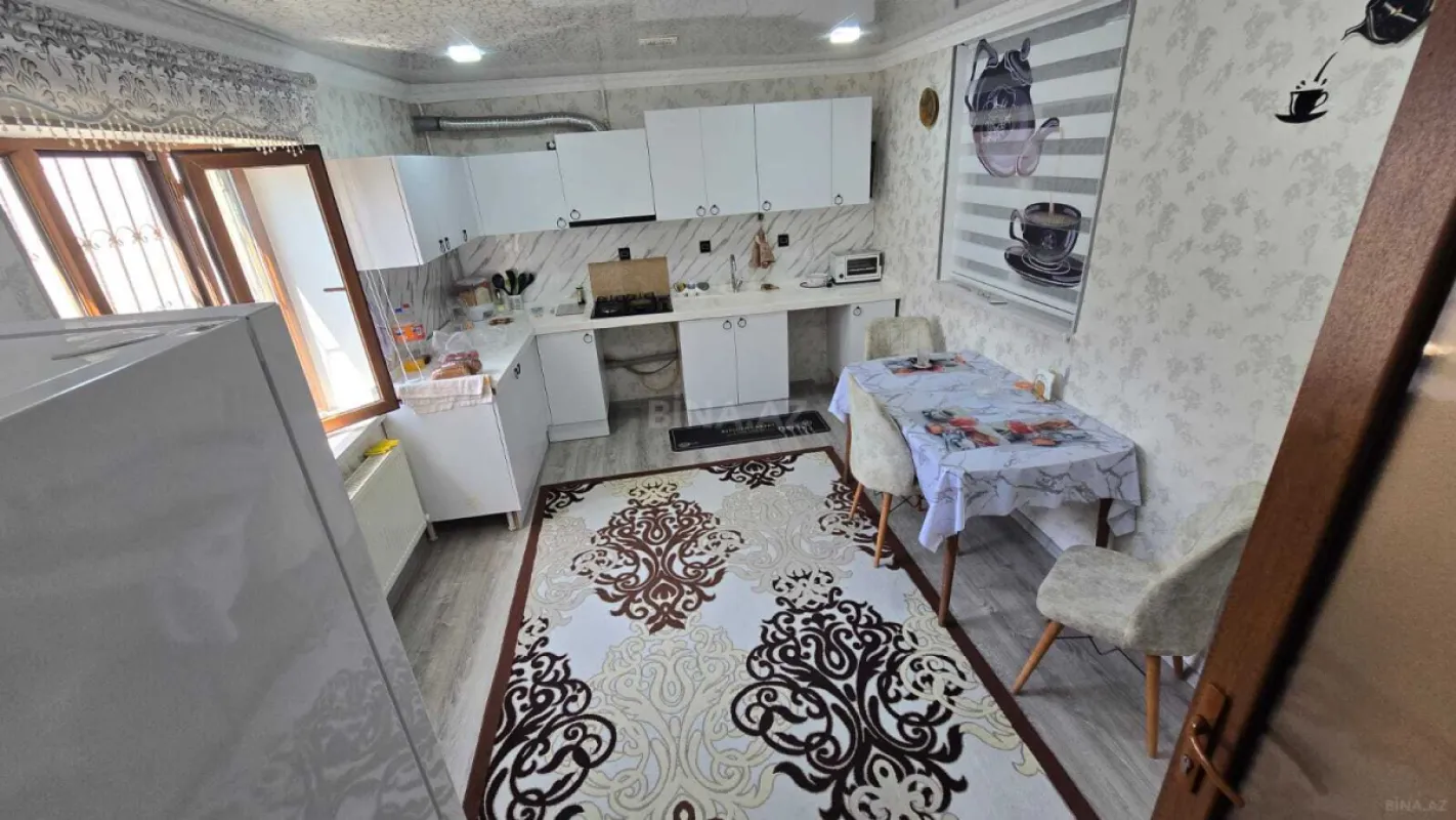 Satılır 5 otaqlı həyət evi 135 m²