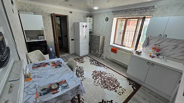 Satılır 5 otaqlı həyət evi 135 m²