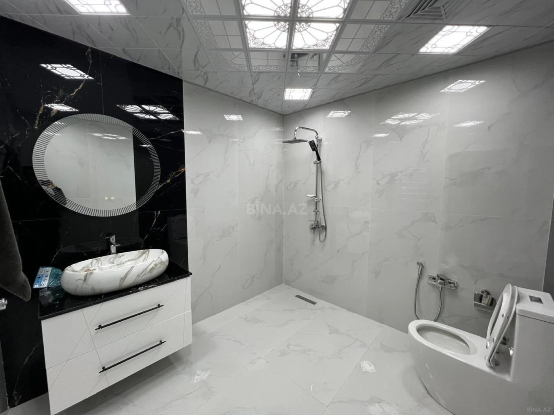 Kirayə verilir 3 otaqlı mənzil 120 m²