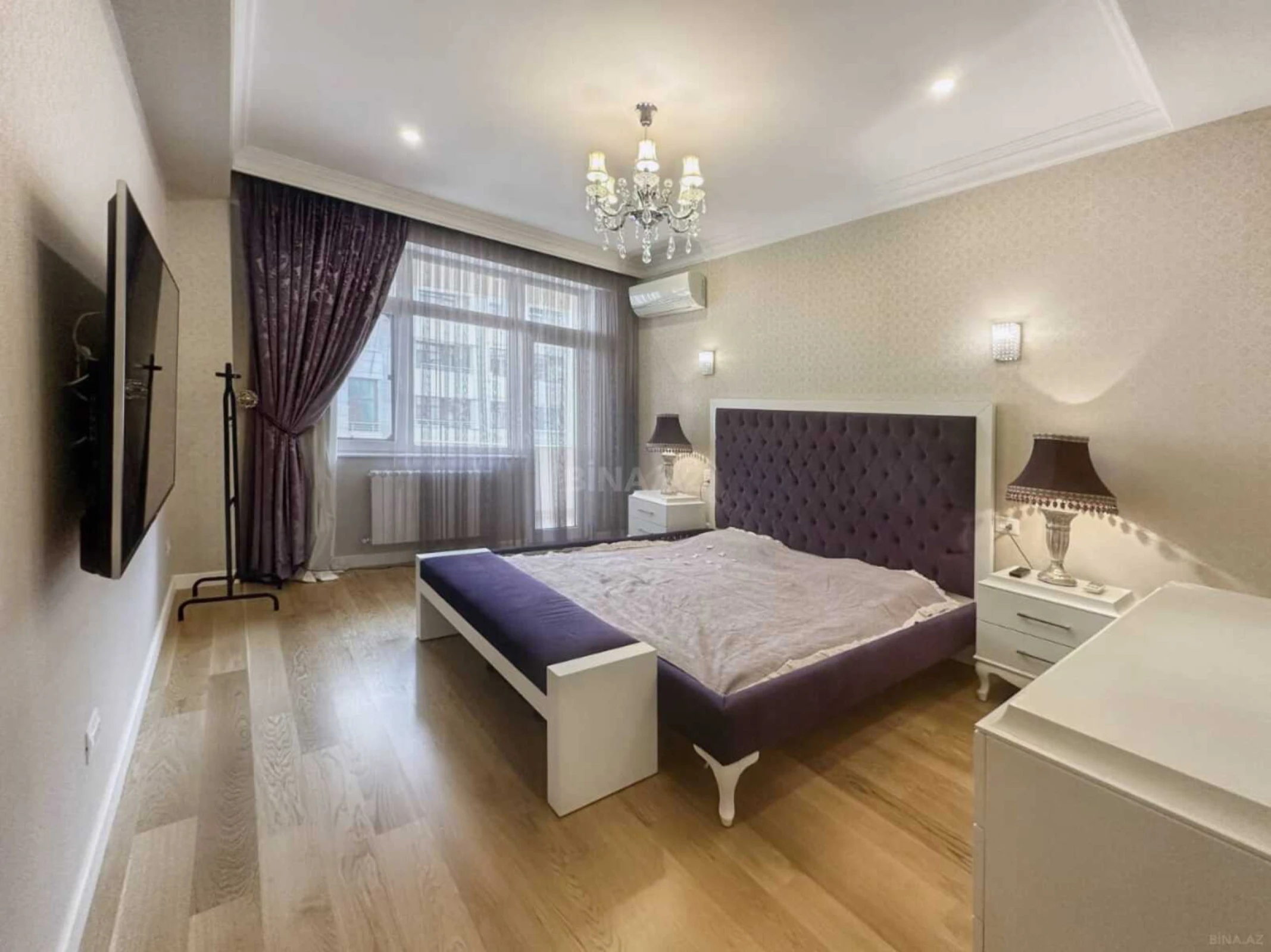 Kirayə verilir 4 otaqlı mənzil 210 m²