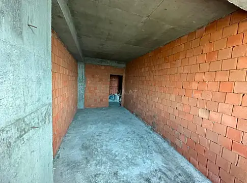 Satılır 2 otaqlı mənzil 100 m²