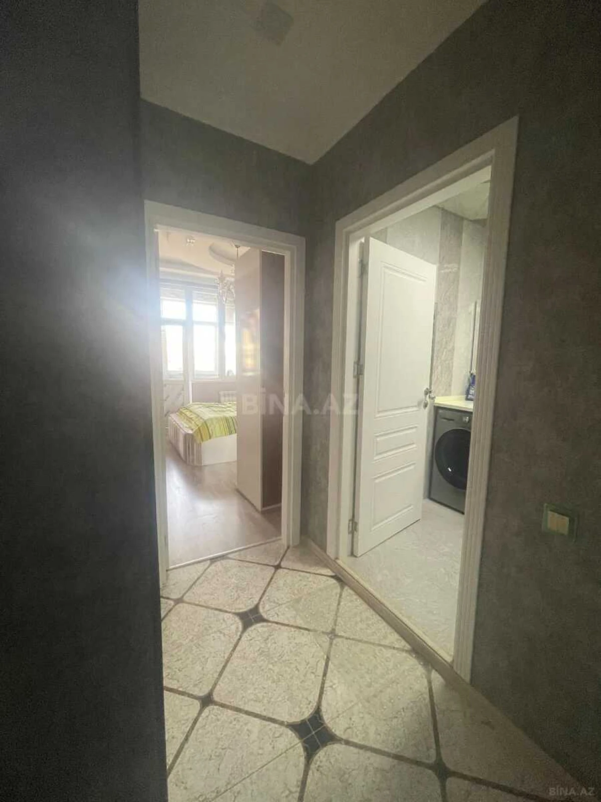 Satılır 2 otaqlı mənzil 56 m²