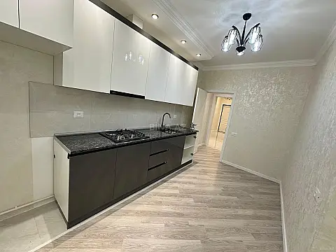 Satılır 3 otaqlı mənzil 95 m²