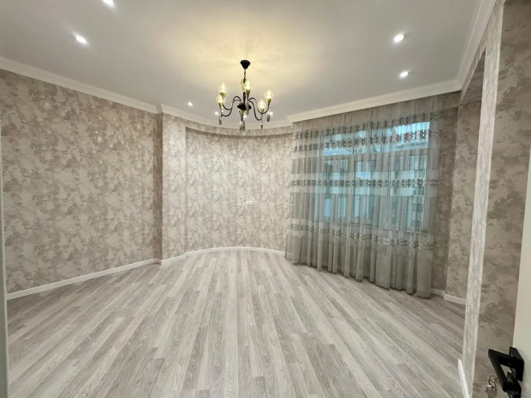Satılır 3 otaqlı mənzil 95 m²