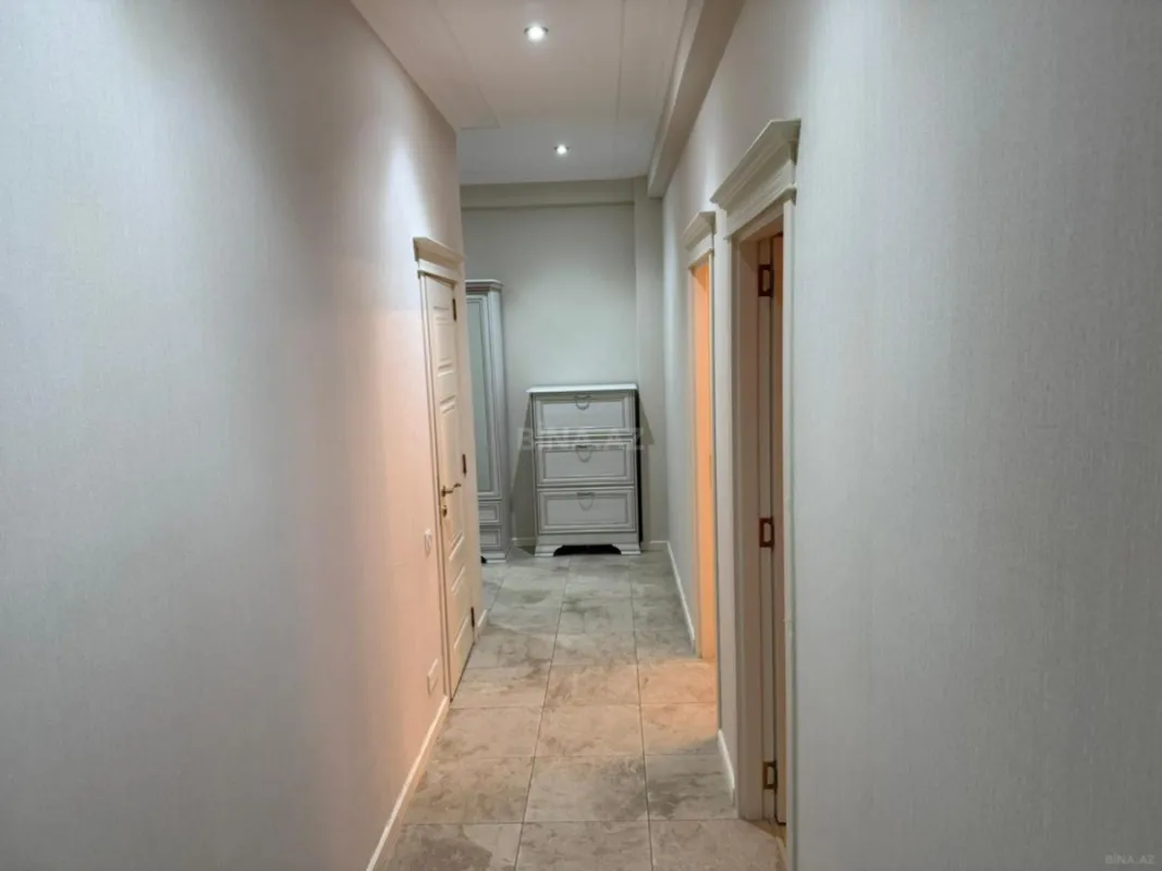 Kirayə verilir 3 otaqlı mənzil 110 m²