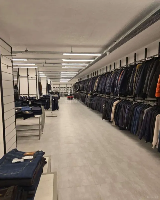 Satılır obyekt 1000 m²