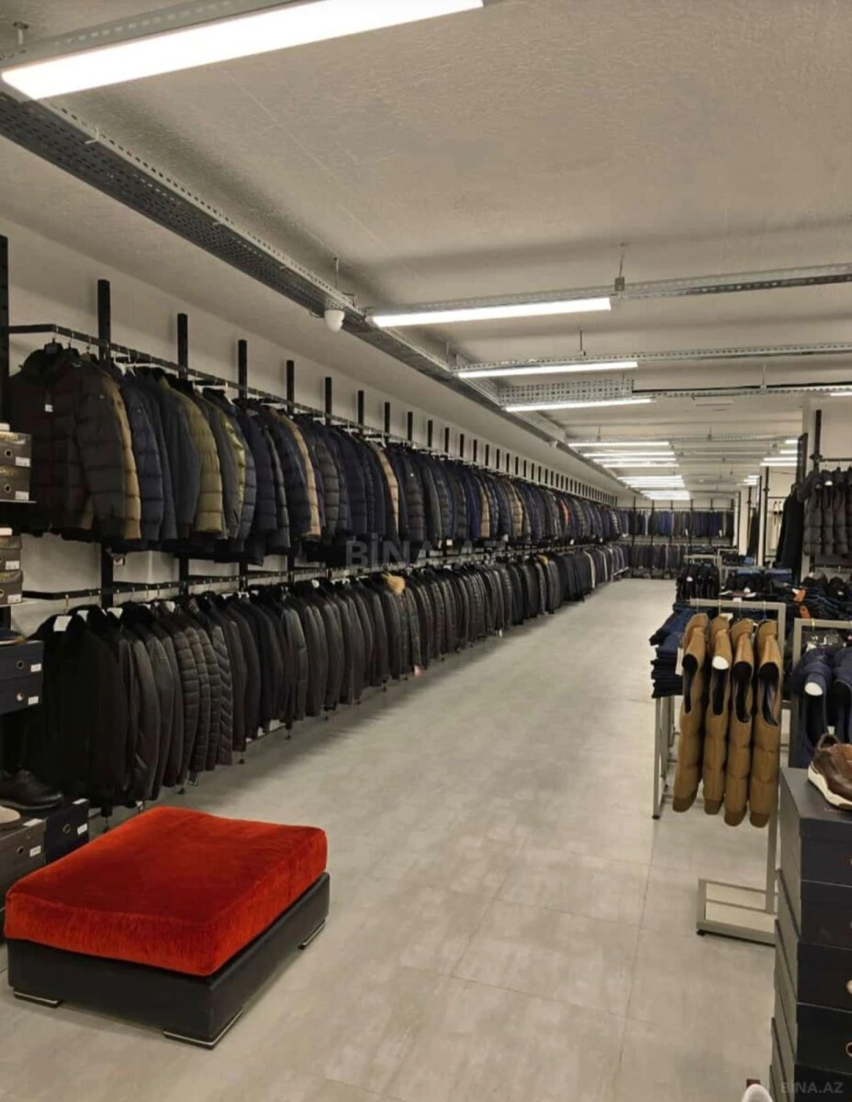 Satılır obyekt 1000 m²