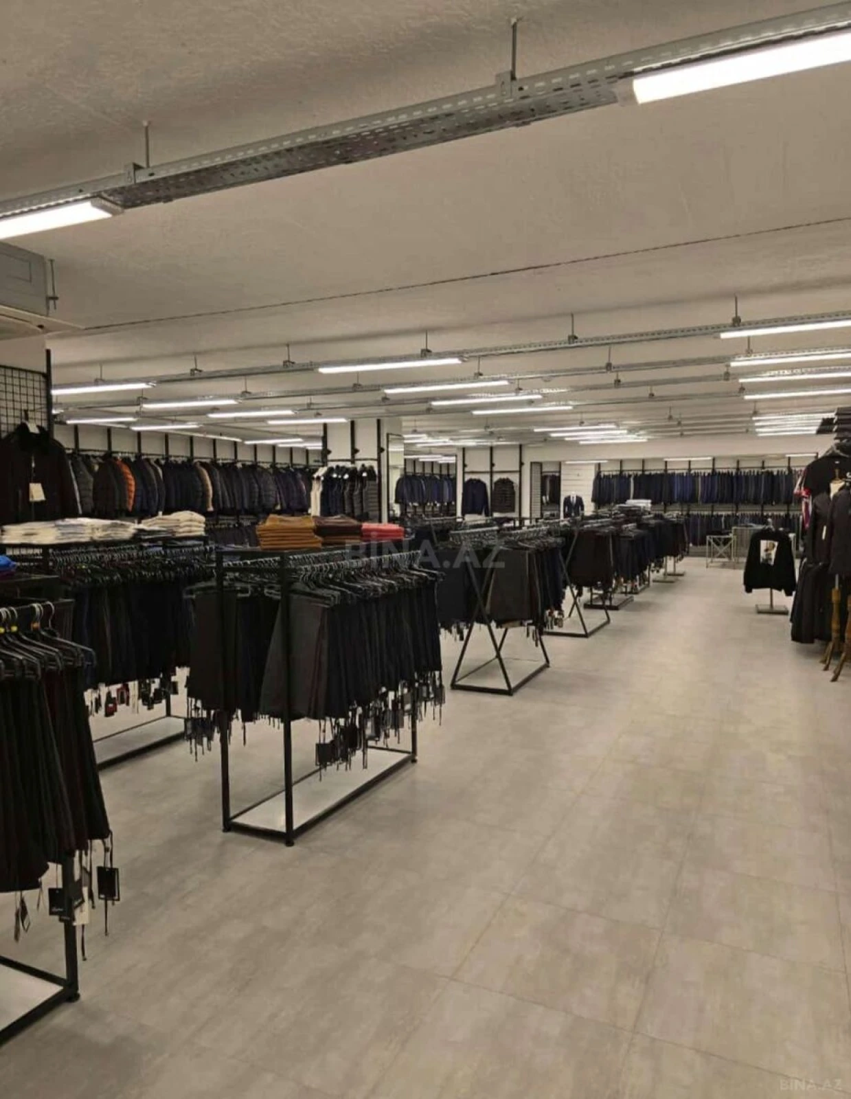 Satılır obyekt 1000 m²