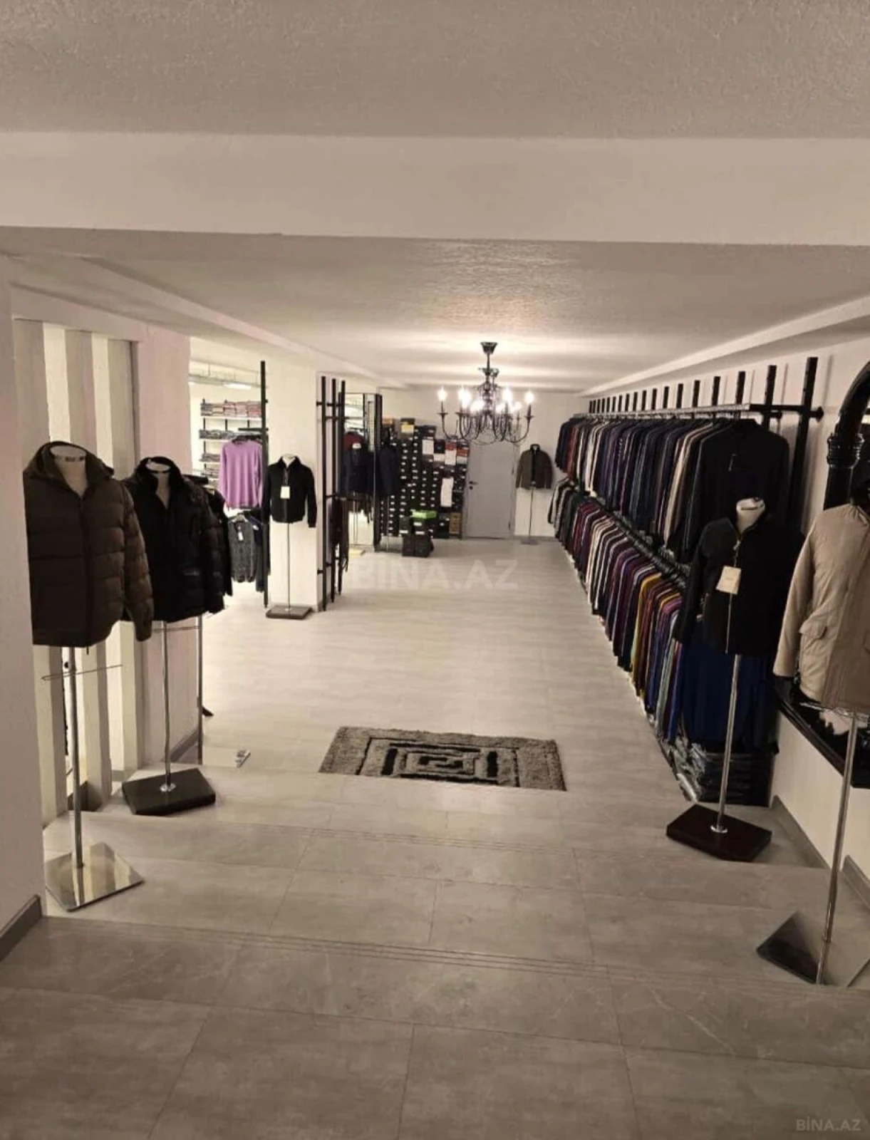 Satılır obyekt 1000 m²