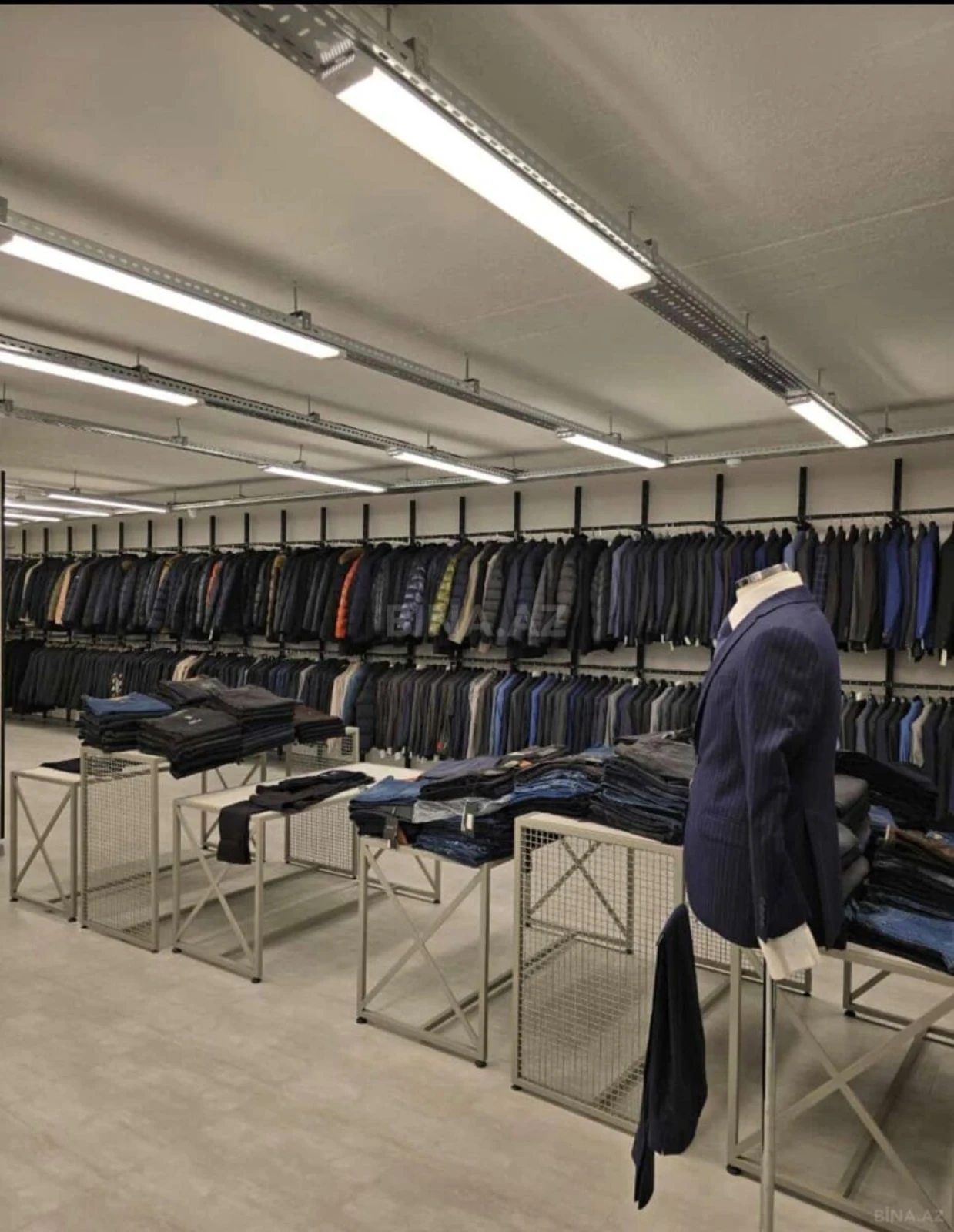 Satılır obyekt 1000 m²