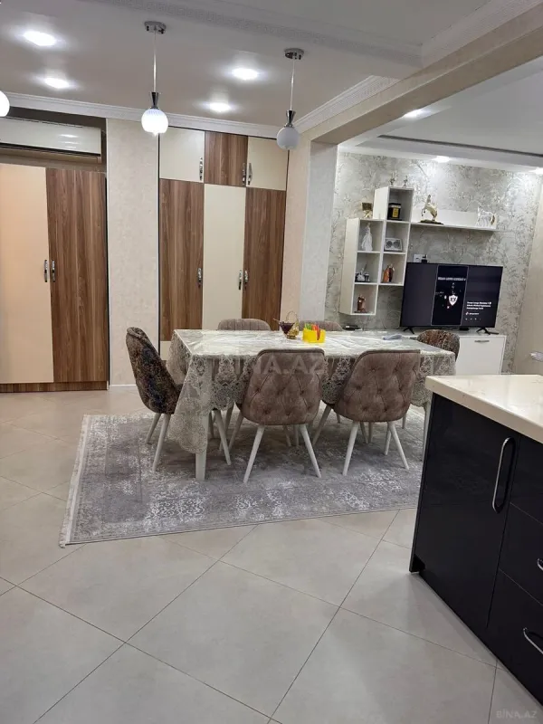 Satılır 3 otaqlı mənzil 120 m²