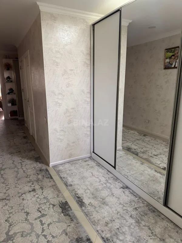 Satılır 3 otaqlı mənzil 120 m²