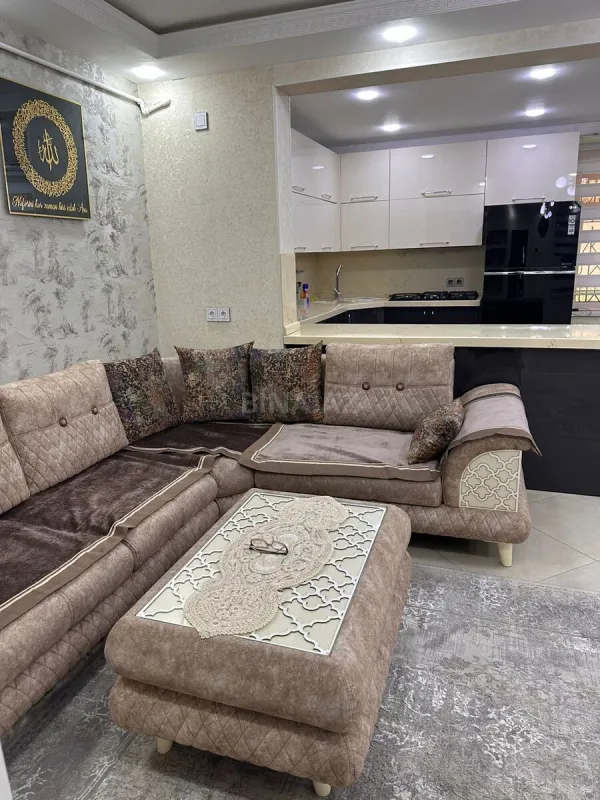Satılır 3 otaqlı mənzil 120 m²
