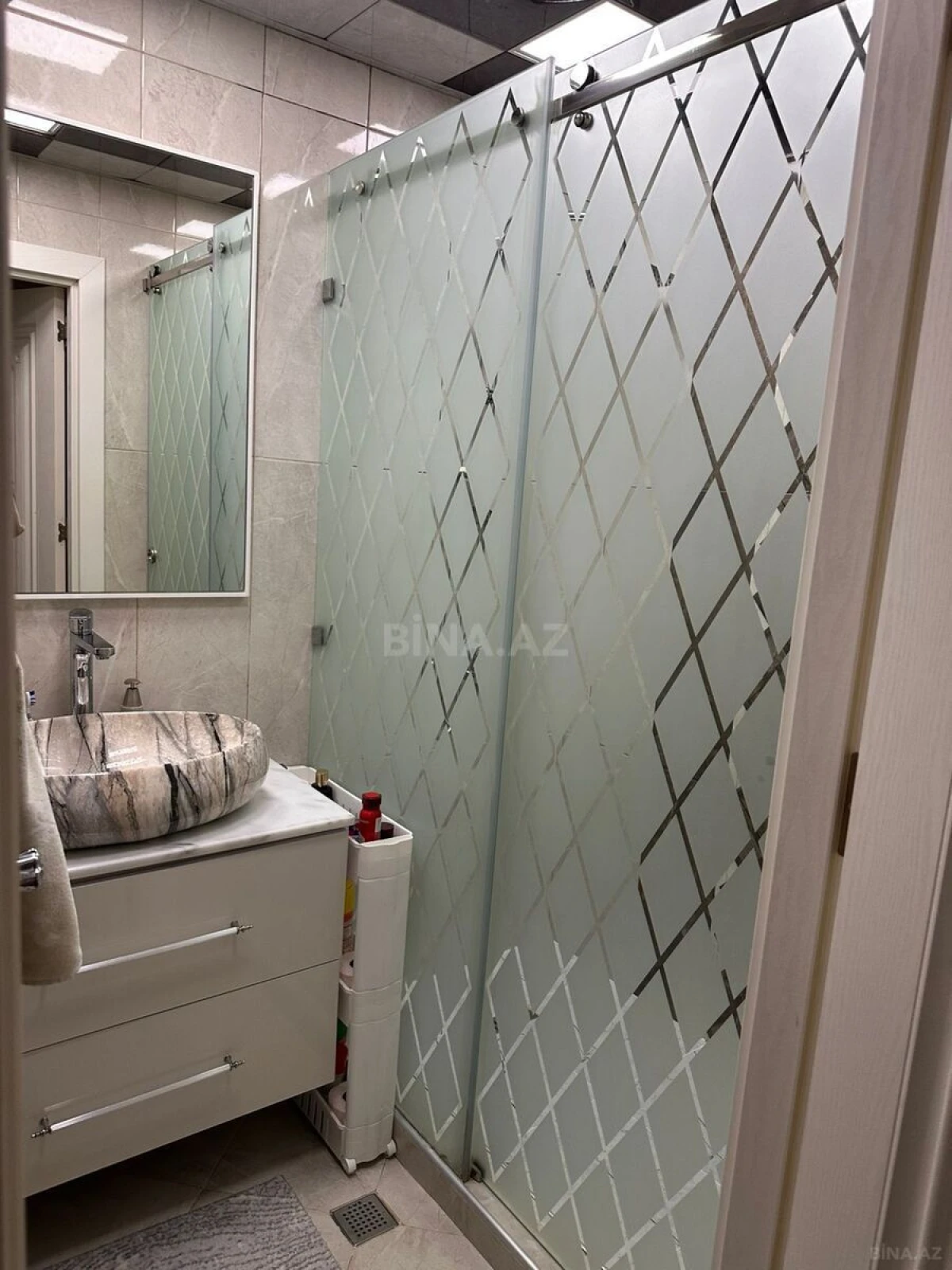 Satılır 3 otaqlı mənzil 120 m²