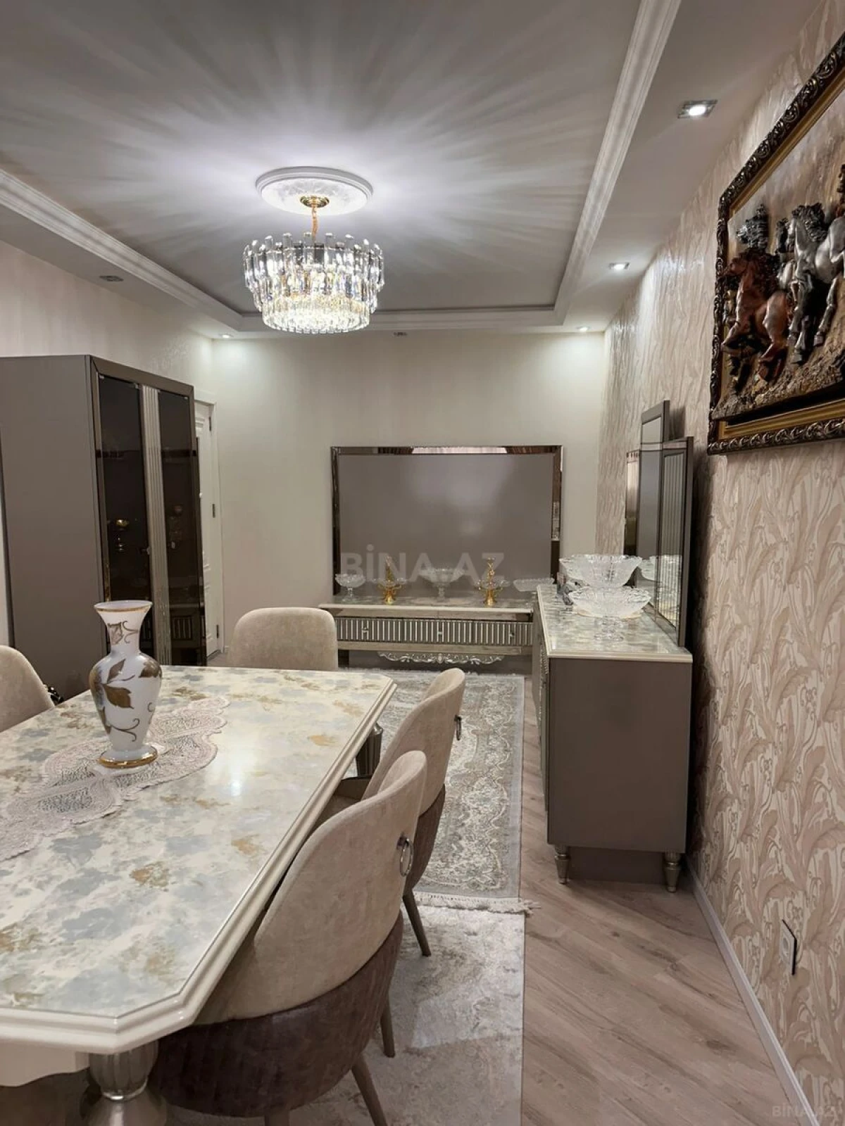 Satılır 3 otaqlı mənzil 120 m²