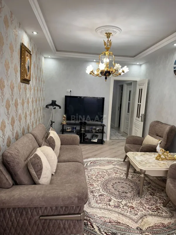Satılır 3 otaqlı mənzil 120 m²