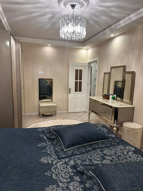 Satılır 3 otaqlı mənzil 120 m²
