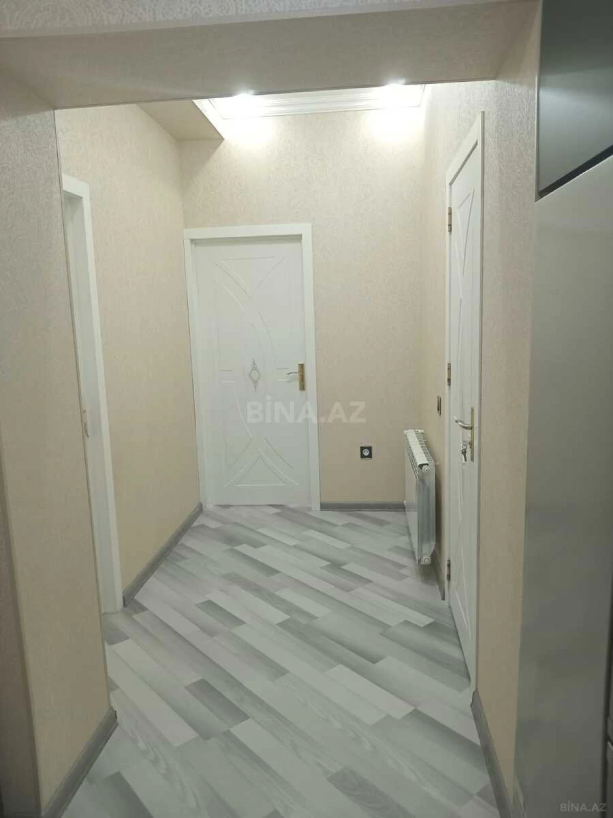 Satılır 2 otaqlı mənzil 60 m²
