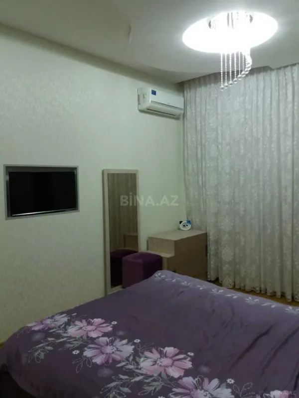 Satılır 3 otaqlı mənzil 125 m²