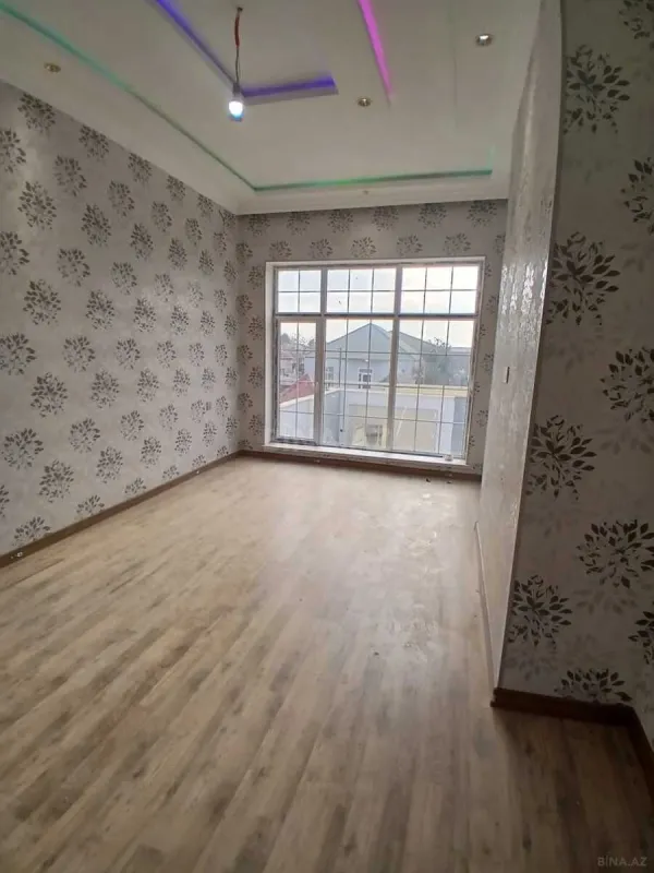 Satılır 7 otaqlı həyət evi 240 m²